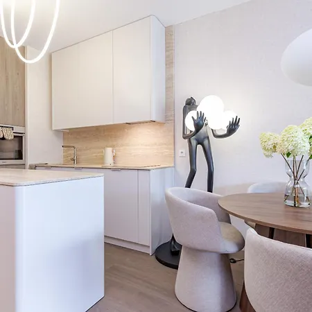 Apartmán Omega Prestige # 5 Private Pool & Jacuzzi & Sauna & Gym & Access