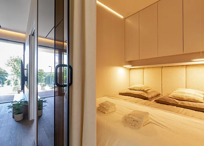 Omega Prestige # 5 Private Pool & Jacuzzi & Sauna & Gym & Access Апартаменты