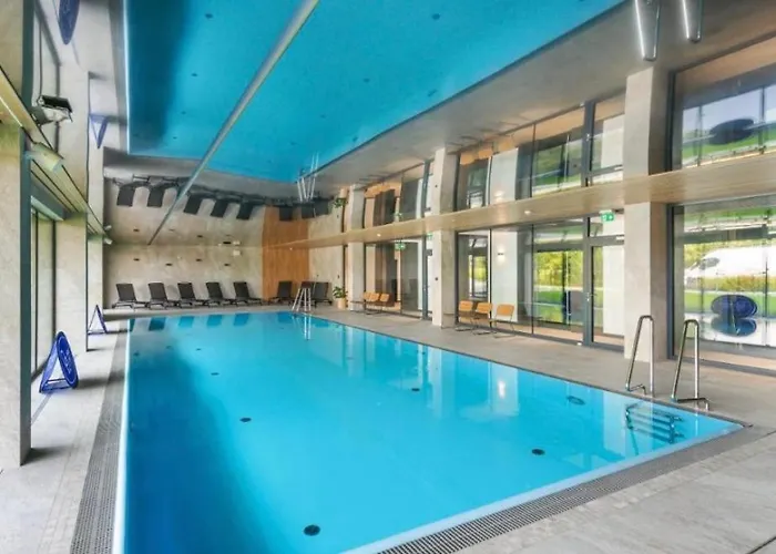 Omega Prestige # 5 Private Pool & Jacuzzi & Sauna & Gym & Access Апартаменты