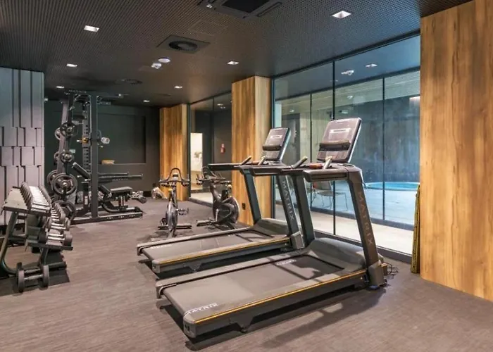 Omega Prestige # 5 Private Pool & Jacuzzi & Sauna & Gym & Access *